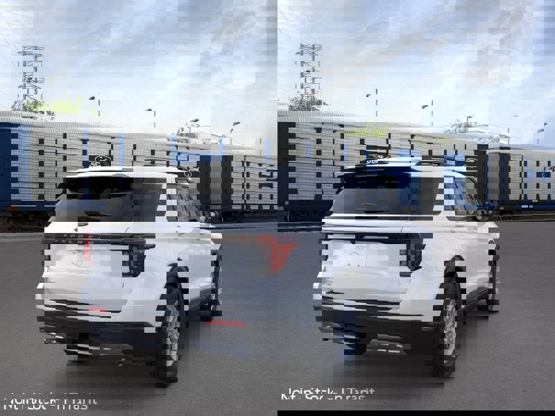 New 2026 Ford Explorer Active image 8