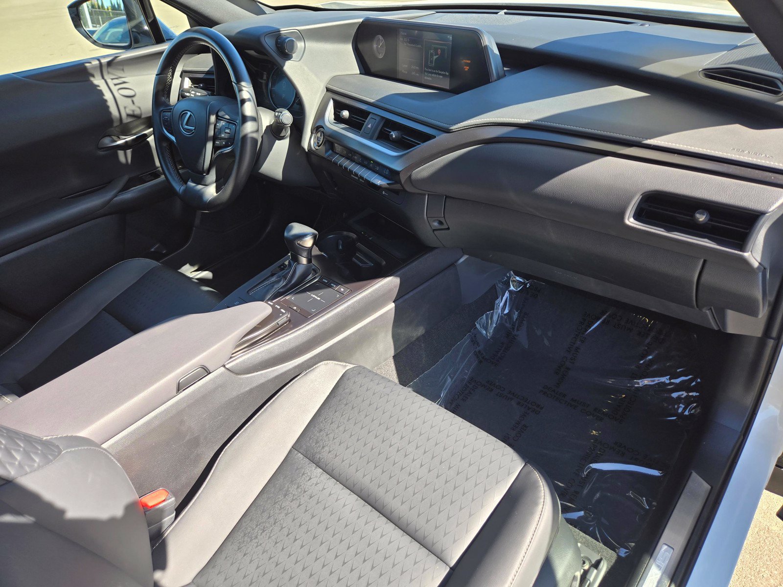 Used 2022 Lexus UX 200 w/ Accessory Package (Z2) FWD image 10
