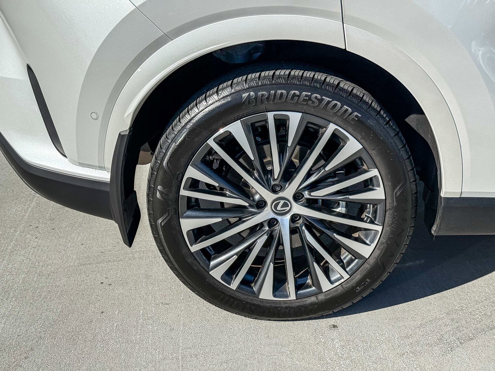 Used 2025 Lexus RX 350 image 12