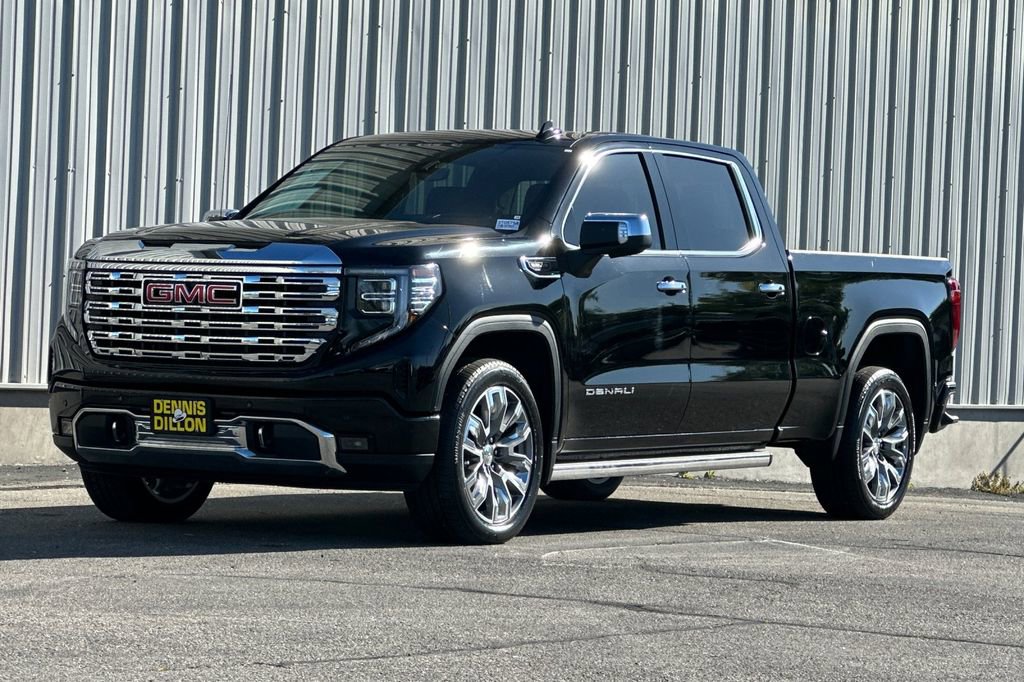 Used 2025 GMC Sierra 1500 Denali w/ Denali Reserve Package AWD/4WD image 8