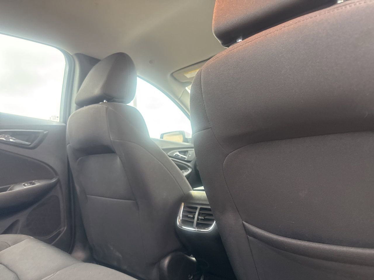 Used 2024 Chevrolet Malibu LT image 31