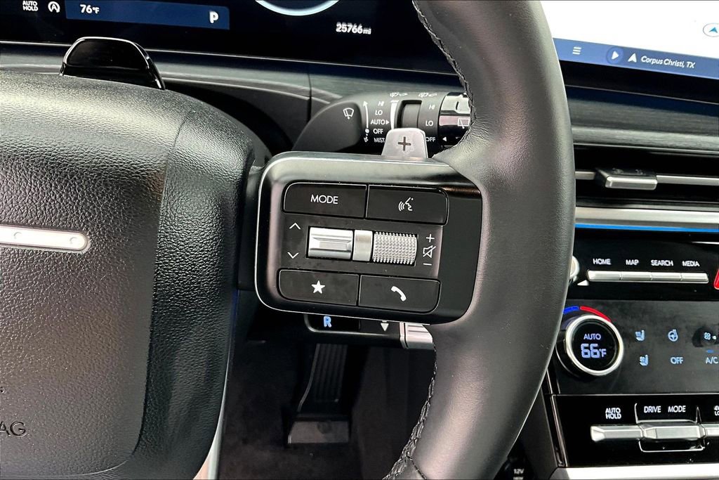 Used 2025 Hyundai Santa Fe Limited image 13