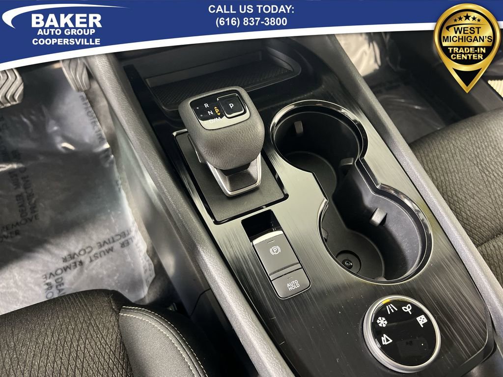 Used 2024 Nissan Rogue SV image 16