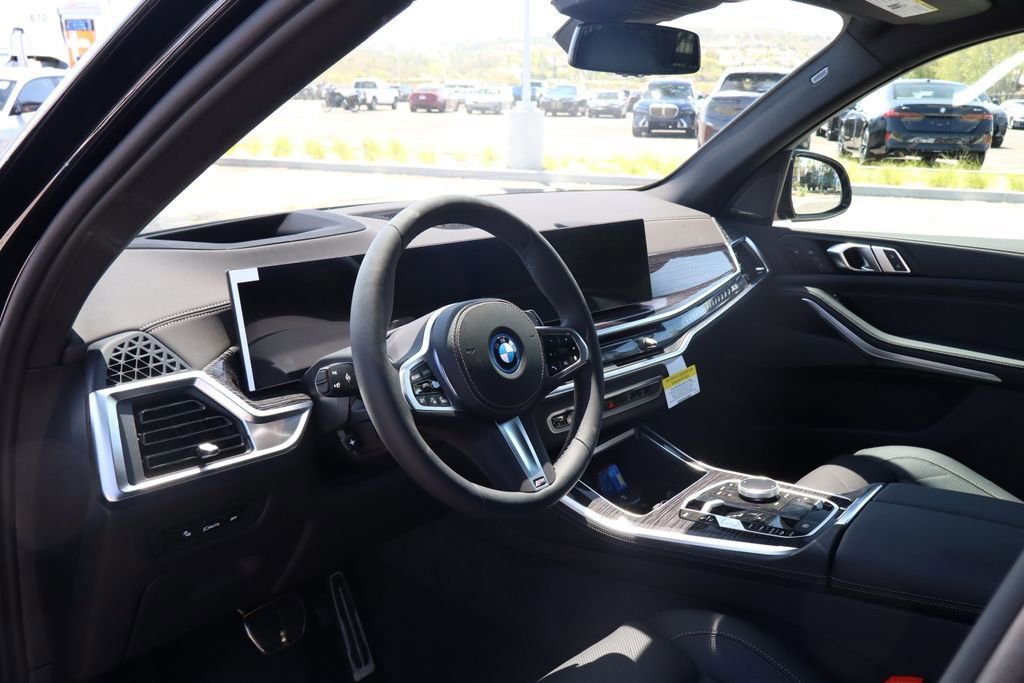 New 2026 BMW X5 xDrive50e image 9