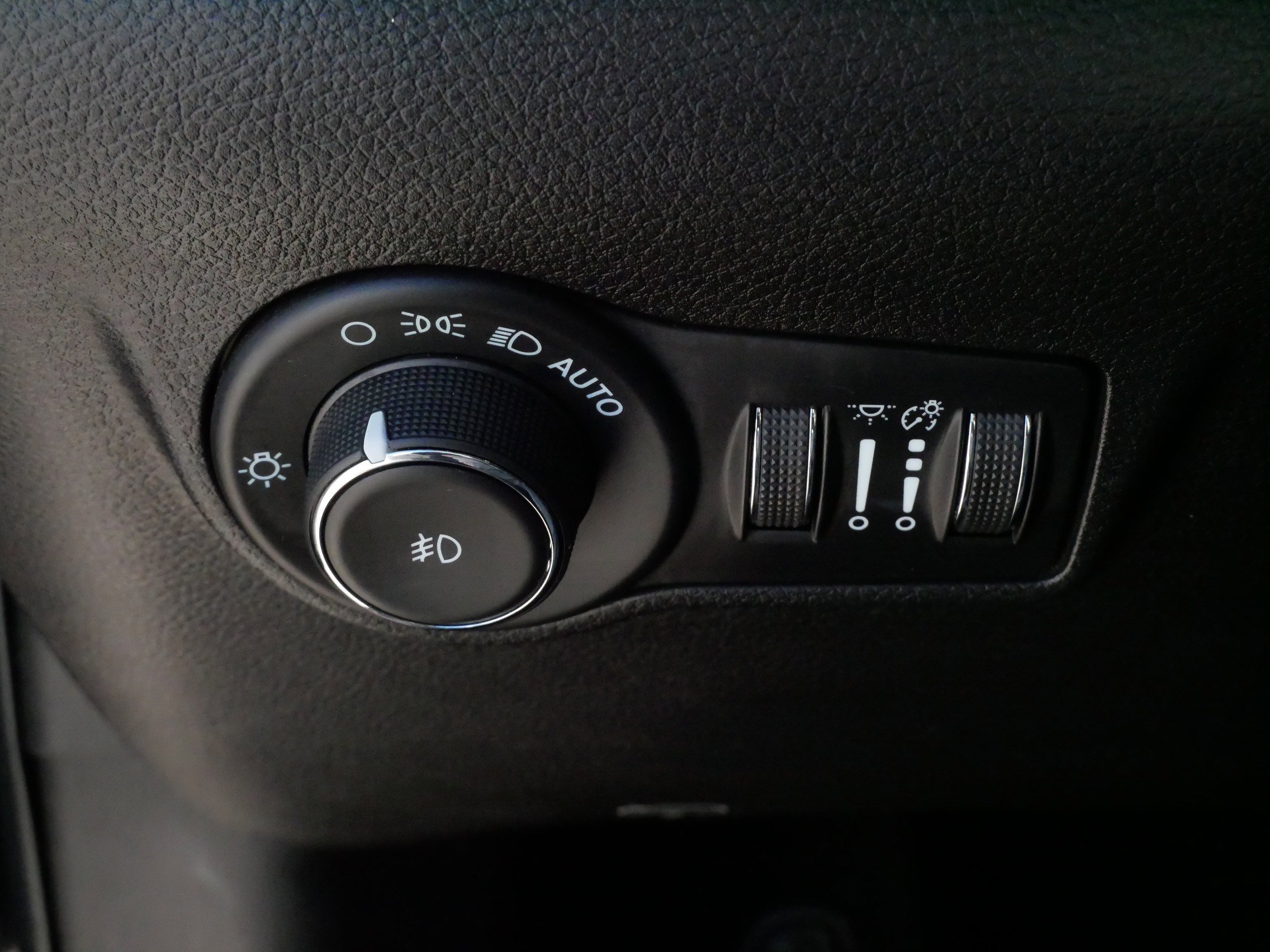 Used 2022 Jeep Compass Latitude image 27