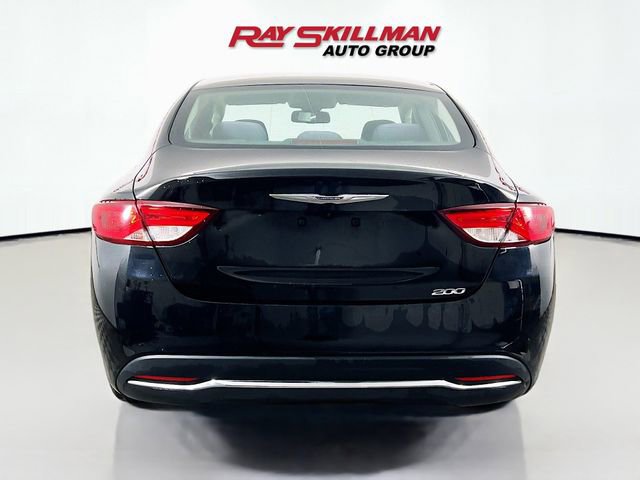 Used 2016 Chrysler 200 Limited image 6