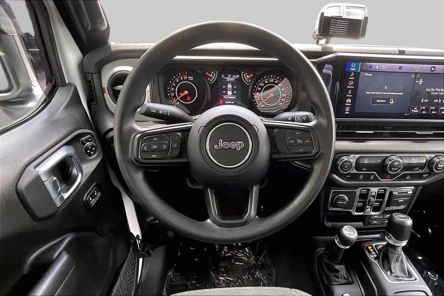 Used 2024 Jeep Gladiator Sport AWD/4WD image 6