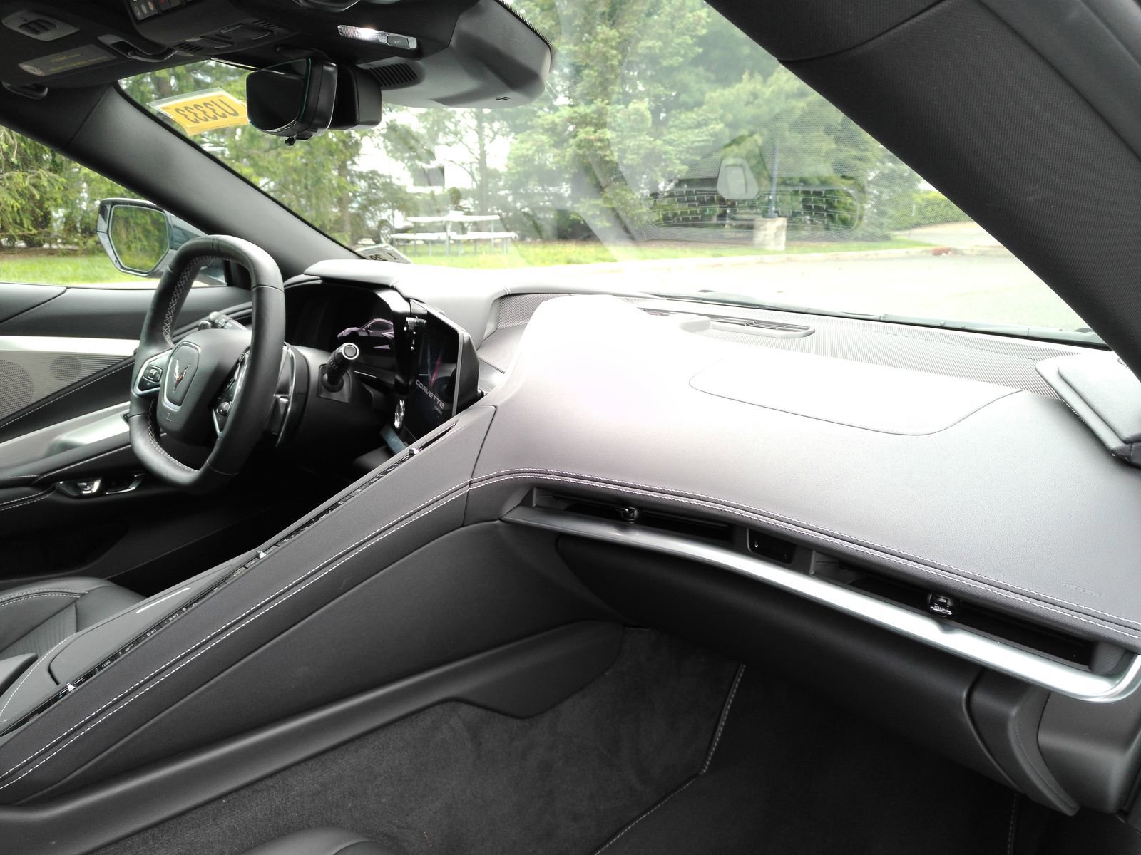Used 2024 Chevrolet Corvette Stingray Preferred Cpe w/ Battery Protection Package RWD image 18