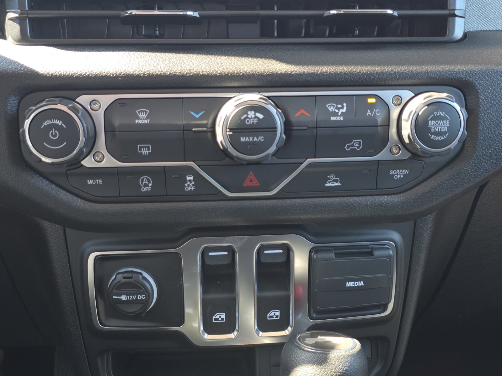 New 2026 Jeep Wrangler Sport S image 26