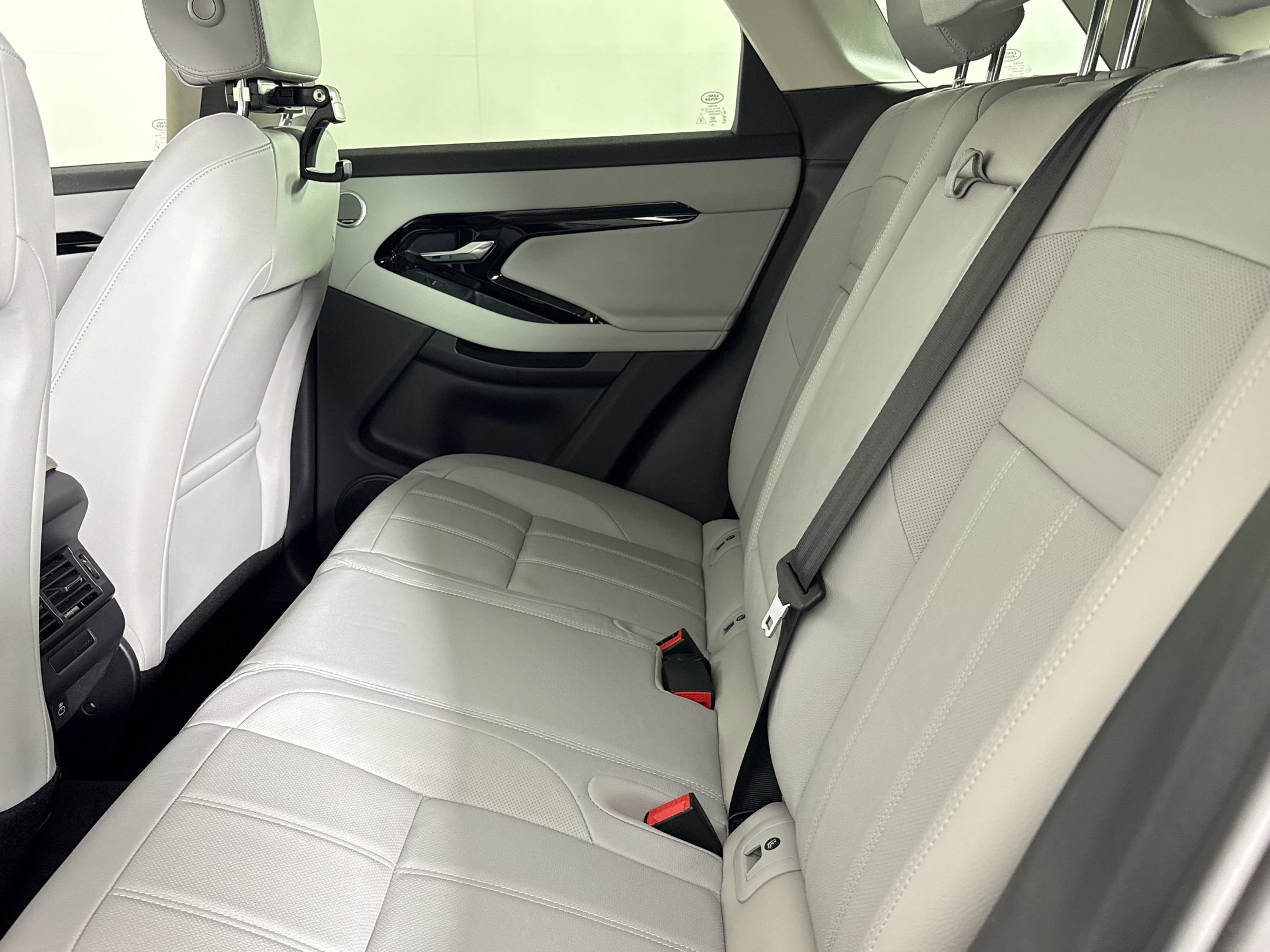 Certified 2024 Land Rover Range Rover Evoque S AWD/4WD image 24