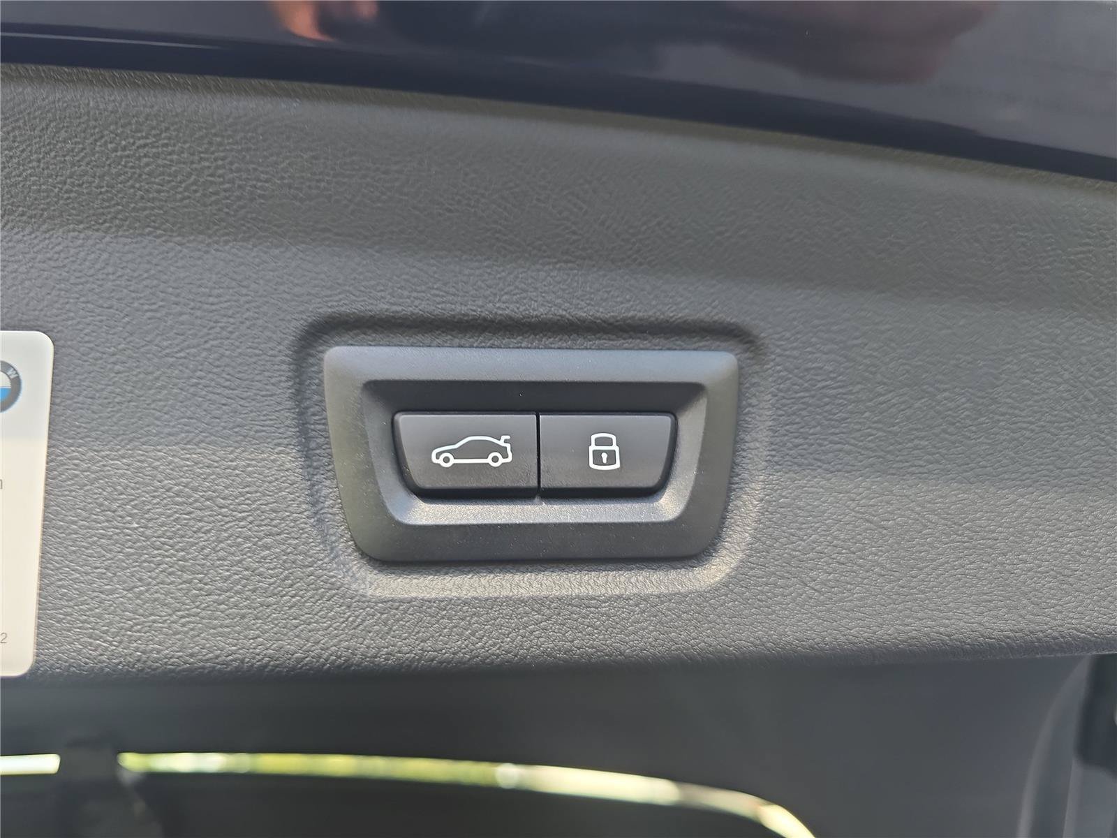 Used 2024 BMW i4 eDrive40 w/ Premium Package RWD image 9