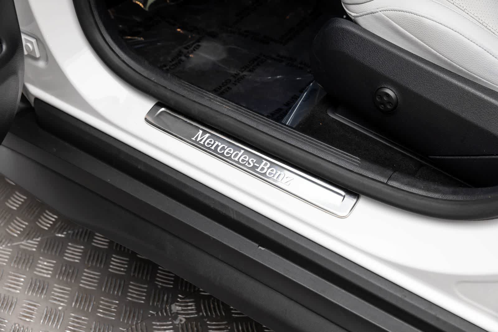 Used 2026 Mercedes-Benz GLC 300 4MATIC image 31