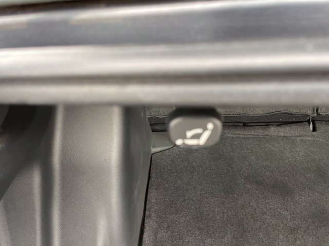Used 2019 Toyota Yaris LE FWD image 55