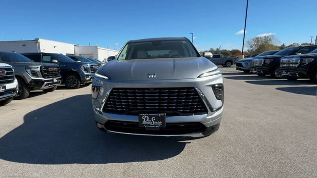 New 2026 Buick Enclave Avenir w/ Super Cruise Package image 3