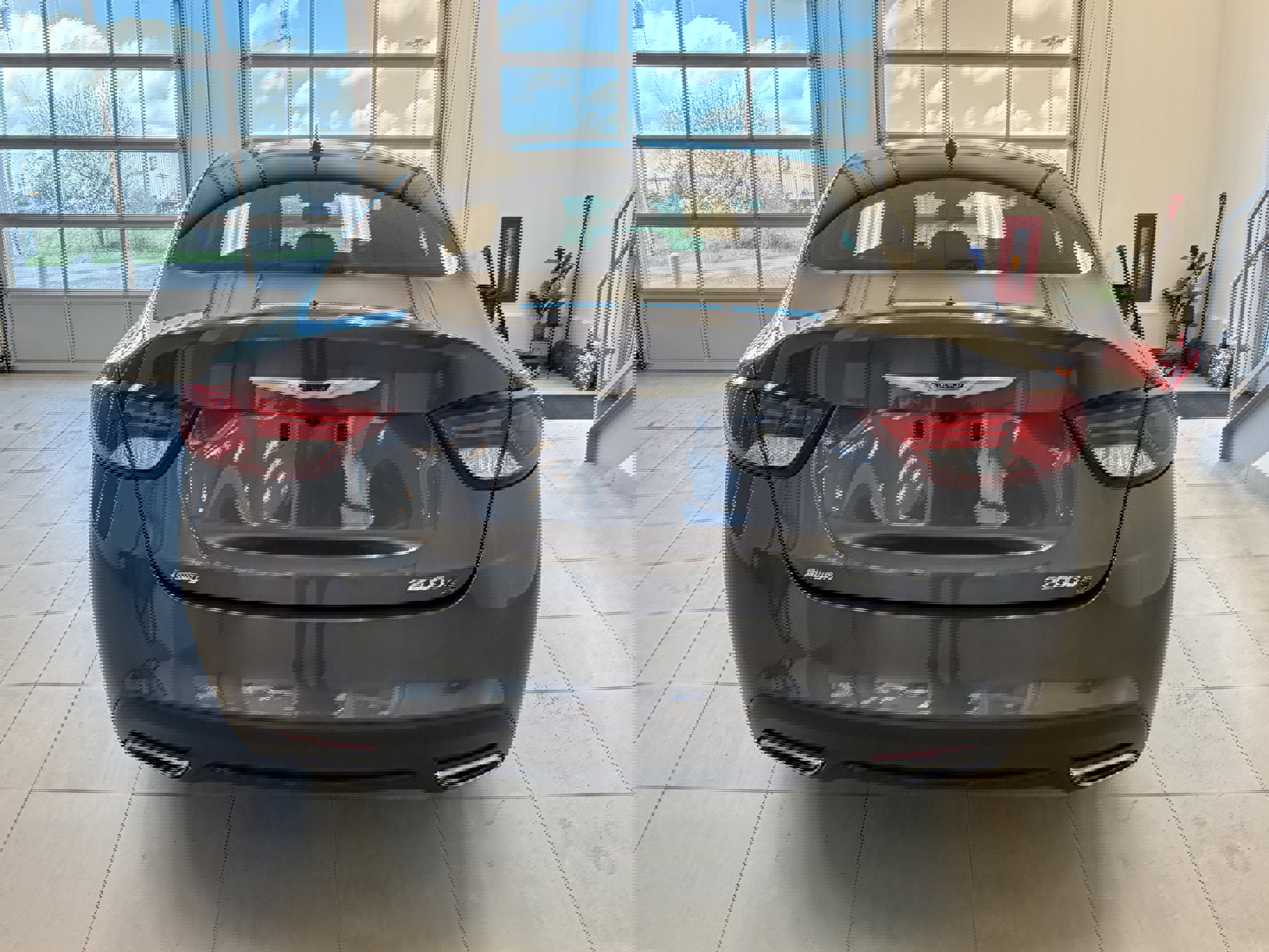 Used 2016 Chrysler 200 S w/ Comfort Group image 4