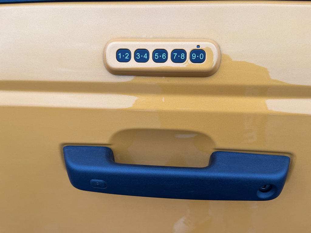 Used 2022 Ford Bronco Wildtrak image 9