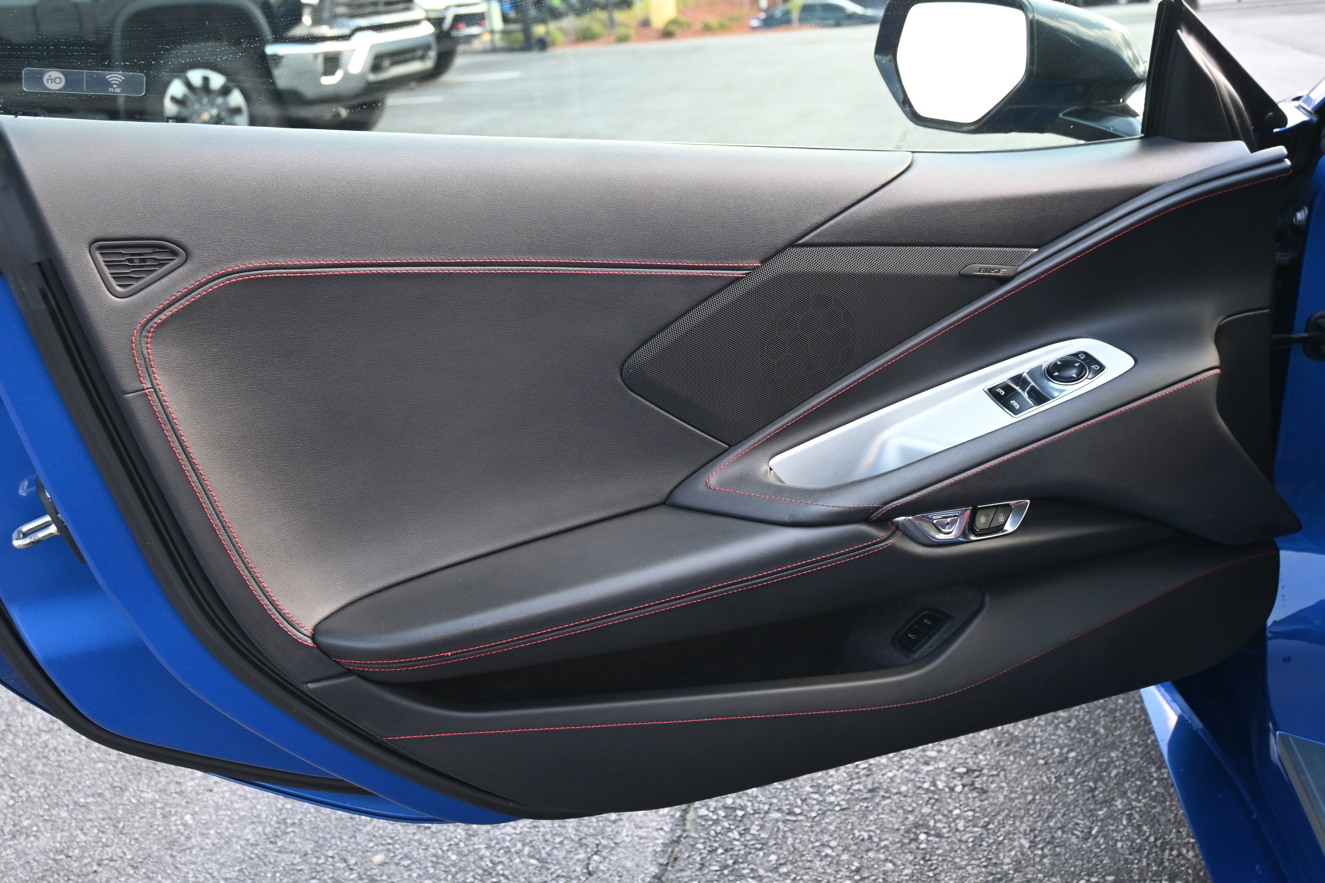 Used 2020 Chevrolet Corvette Stingray Coupe w/ 1LT RWD image 14