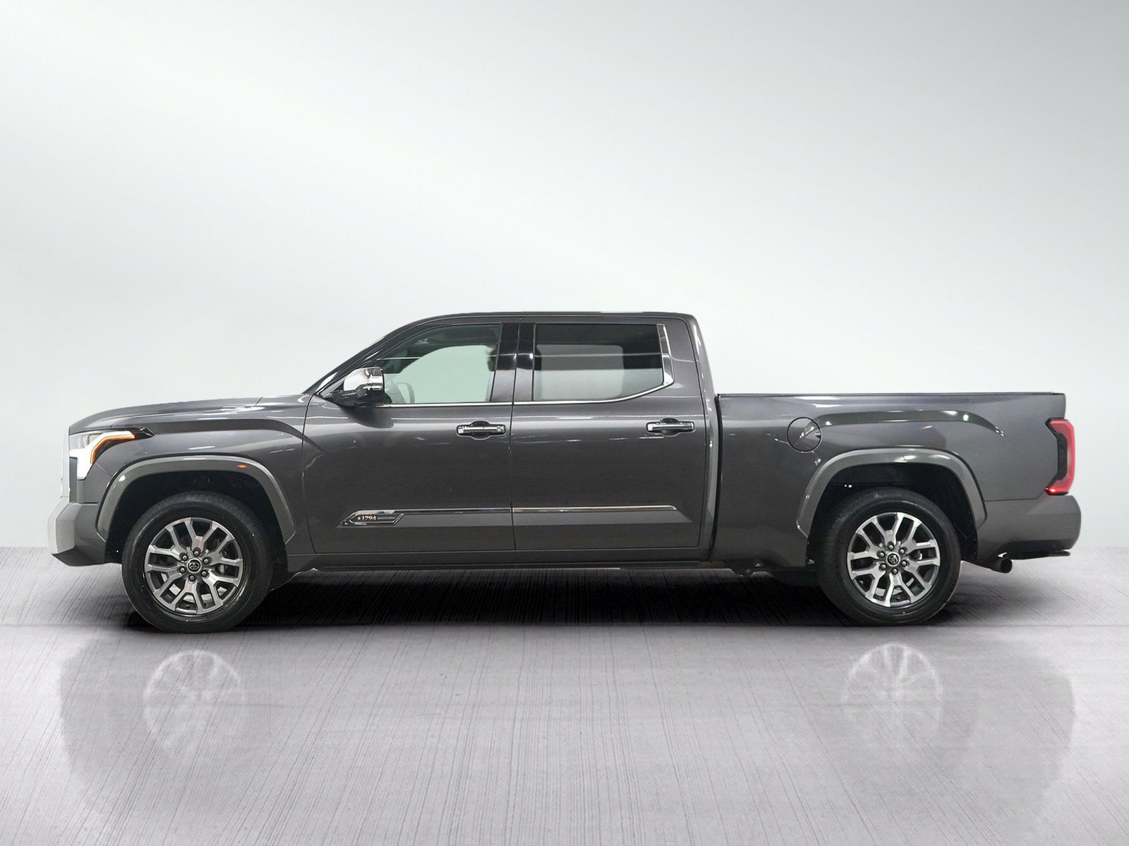 Used 2022 Toyota Tundra 1794 Edition w/ Advanced Package AWD/4WD image 2