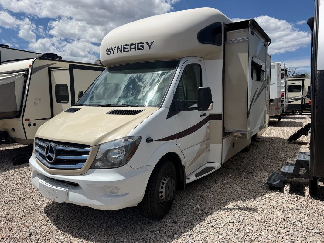 Used 2017 Mercedes-Benz Sprinter 3500 image 8