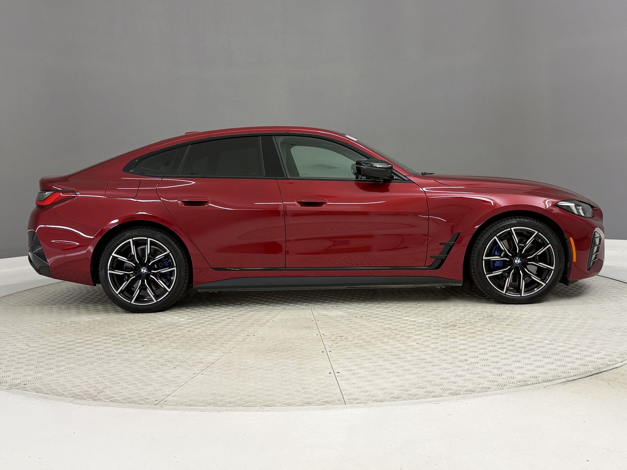 Certified 2025 BMW i4 eDrive40 w/ M Sport Package RWD image 8