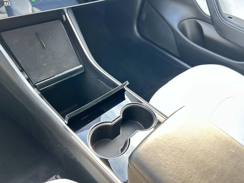 Used 2019 Tesla Model 3 Standard Range Plus image 29
