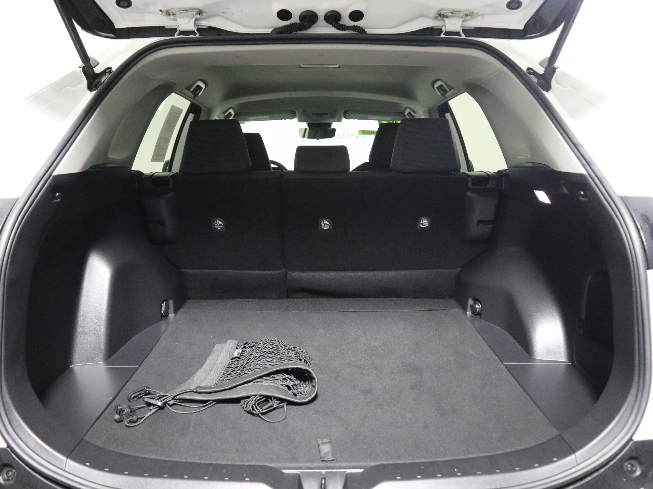 Used 2022 Toyota RAV4 LE image 8