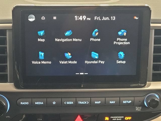 Used 2025 Hyundai Venue Limited FWD image 22