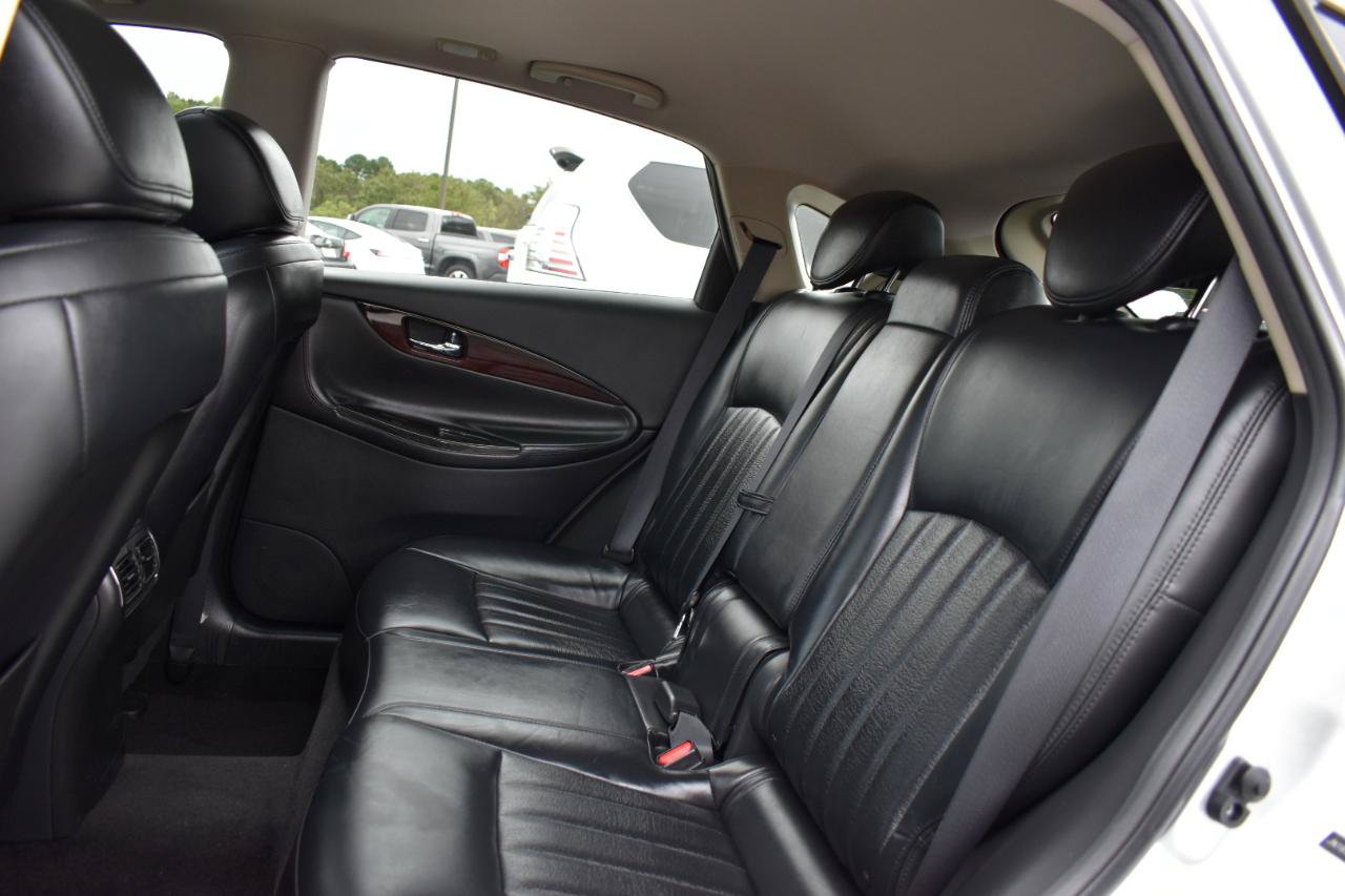 Used 2017 INFINITI QX50 2WD w/ Premium Plus Package image 28