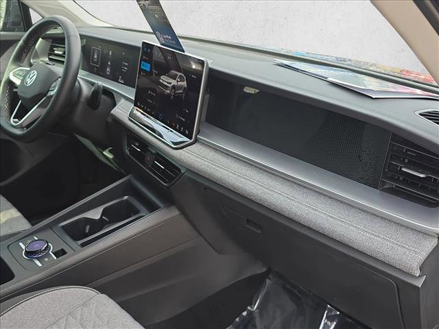 Used 2025 Volkswagen Tiguan S image 24