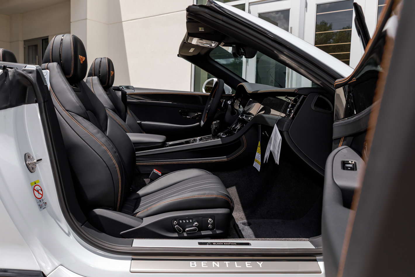 Used 2025 Bentley Continental GTC image 29