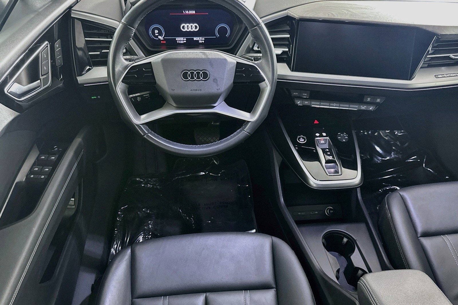 Used 2023 Audi Q4 e-tron Premium Plus w/ Premium Plus AWD/4WD image 5