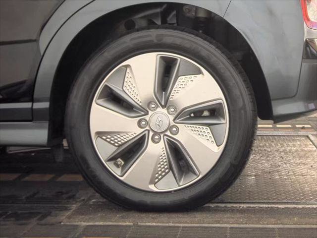 Used 2021 Hyundai Kona Ultimate image 19