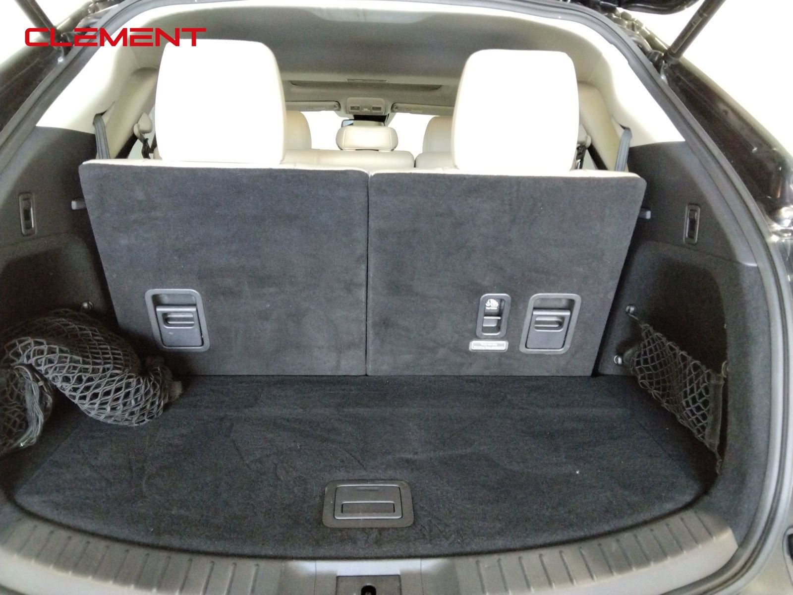 Used 2022 MAZDA CX-9 Touring w/ Touring Premium Package image 8