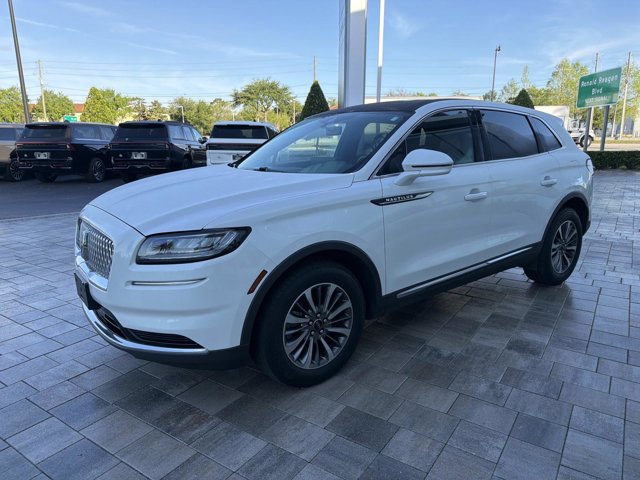 Used 2022 Lincoln Nautilus Reserve w/ Luxury Package image 6