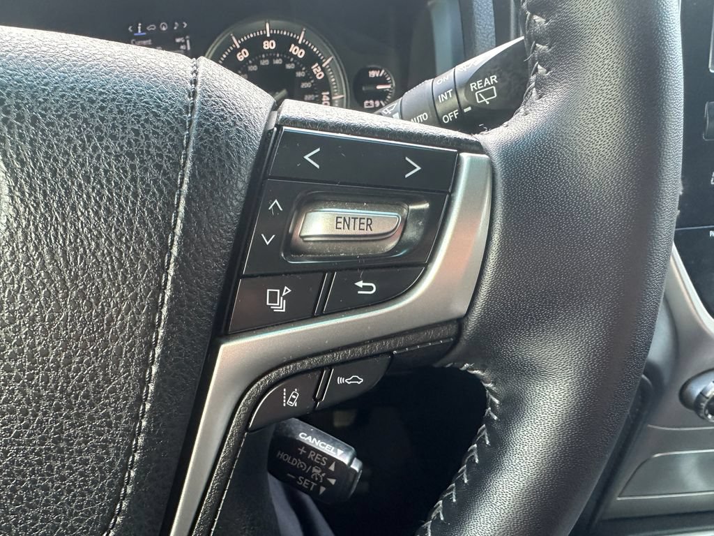 Used 2016 Toyota Land Cruiser AWD/4WD image 20