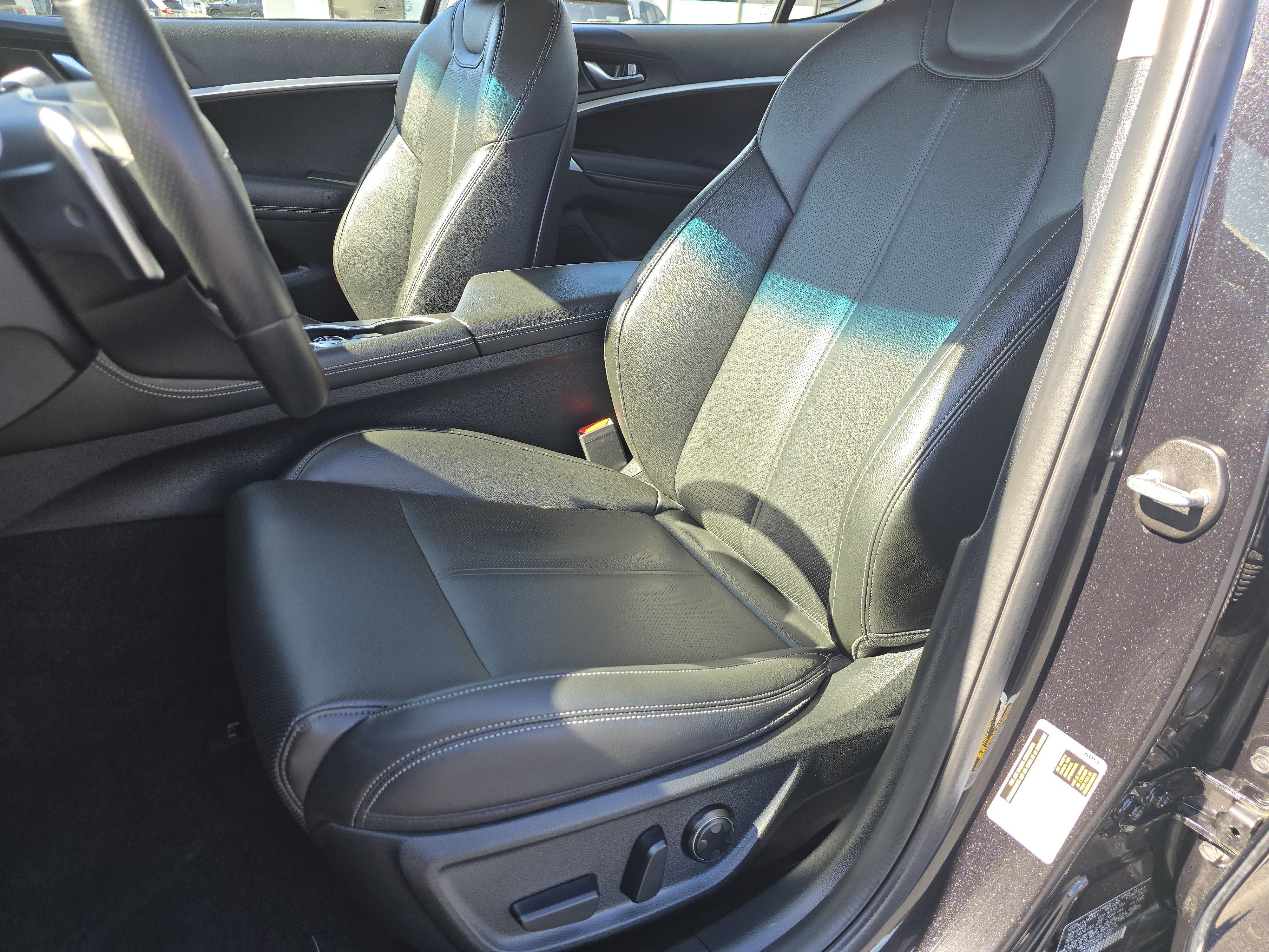 Used 2024 Genesis G70 2.5T AWD/4WD image 21