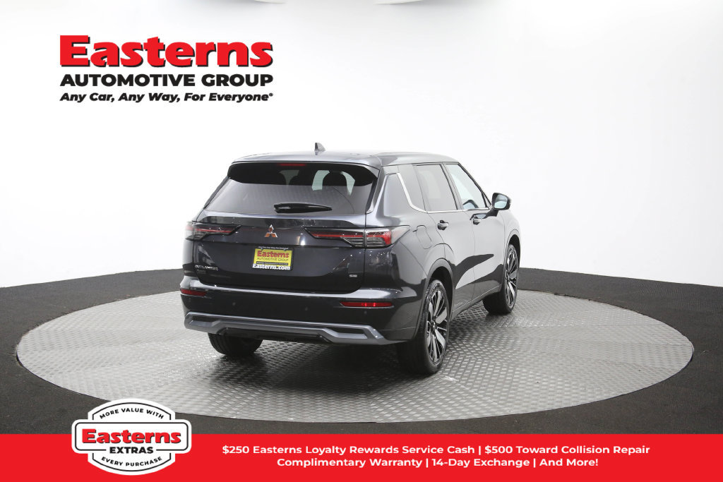 Used 2025 Mitsubishi Outlander SE FWD image 41