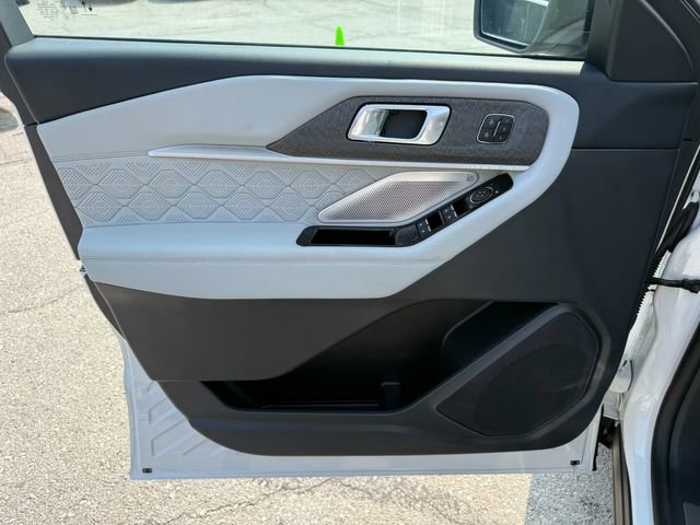 Used 2025 Ford Explorer Platinum w/ Ultimate Package image 22