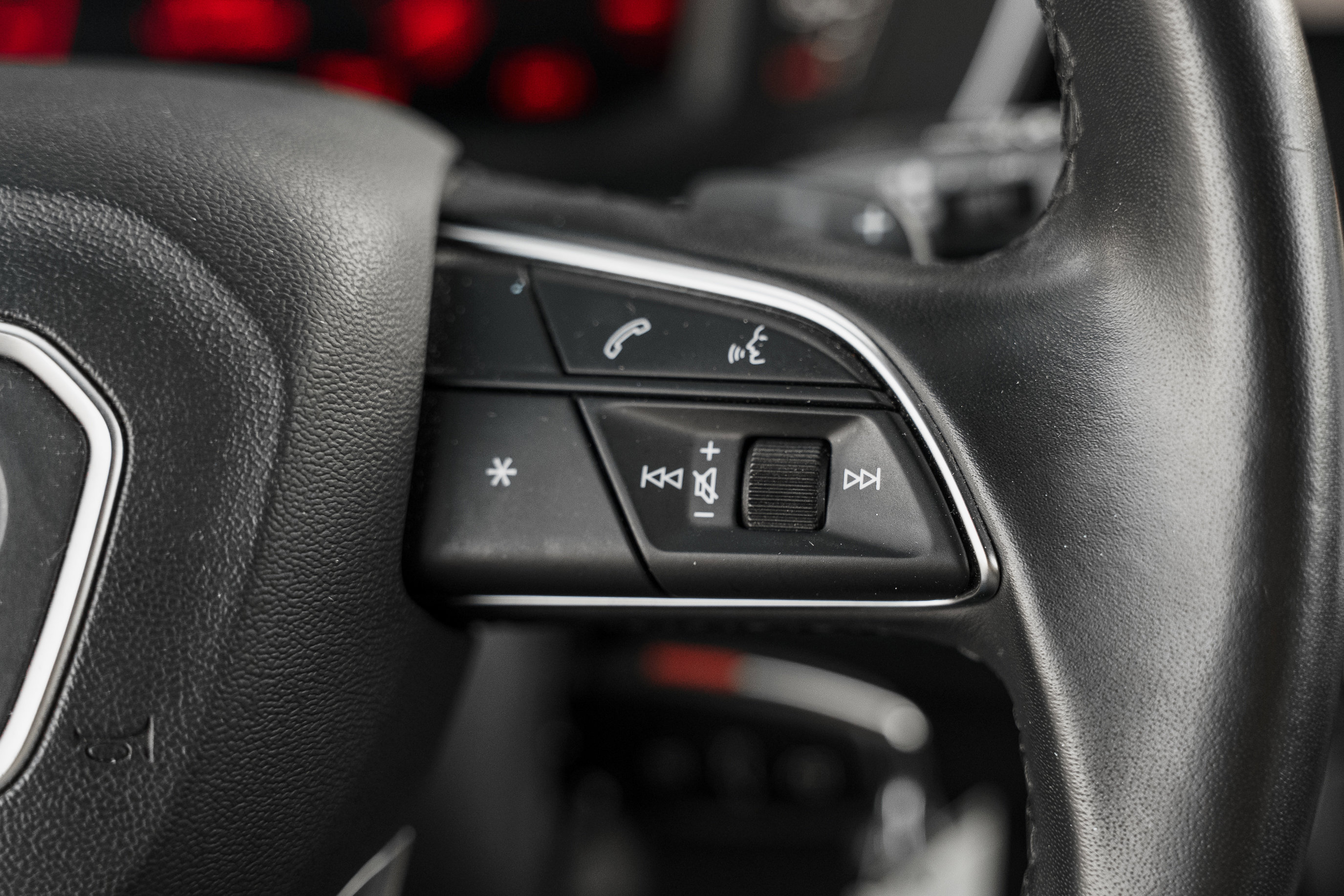 Used 2022 Audi Q3 2.0T Premium w/ Black Optic Sport Package image 17