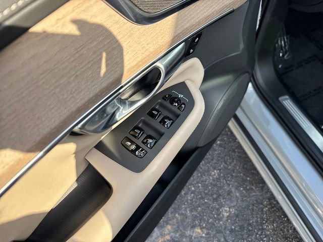 Used 2026 Volvo XC90 B5 Plus w/ Protection Package Premier image 14