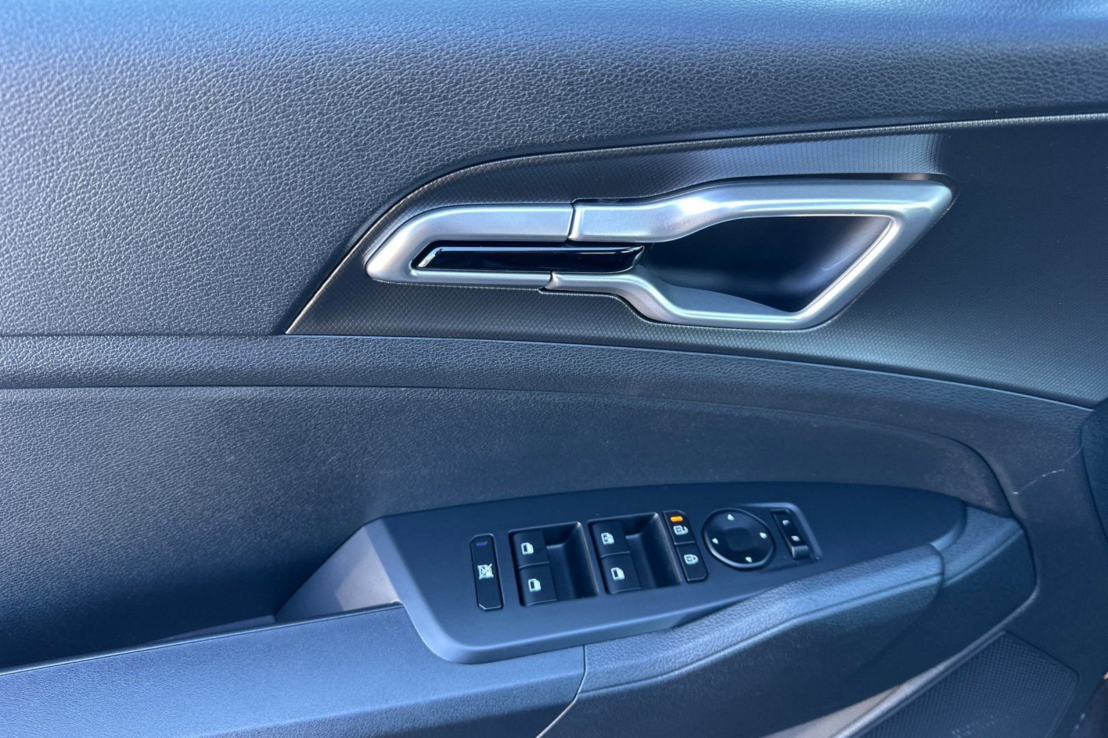 New 2026 Kia Sportage LX image 11