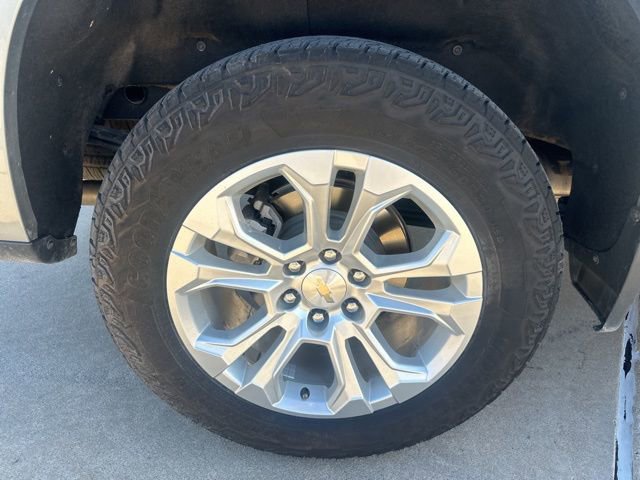 Used 2024 Chevrolet Silverado 1500 LTZ image 9