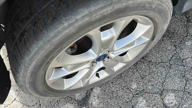 Used 2013 Ford Escape SEL AWD/4WD image 9