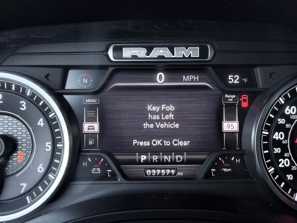 Used 2022 RAM 1500 Laramie image 32