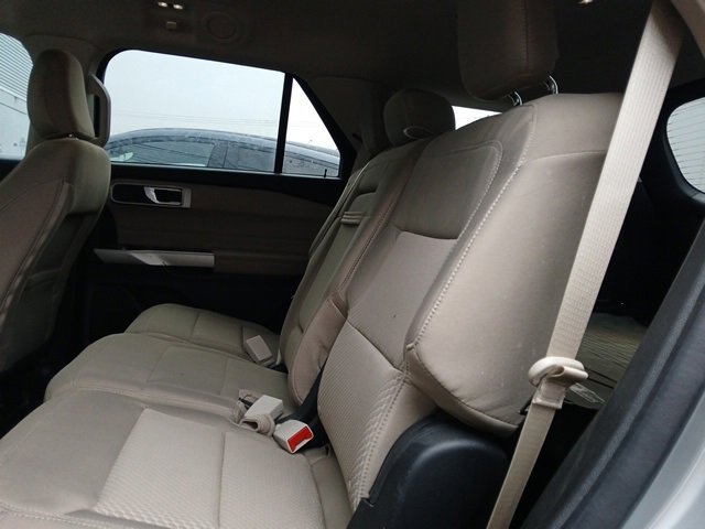 Used 2023 Ford Explorer XLT image 8