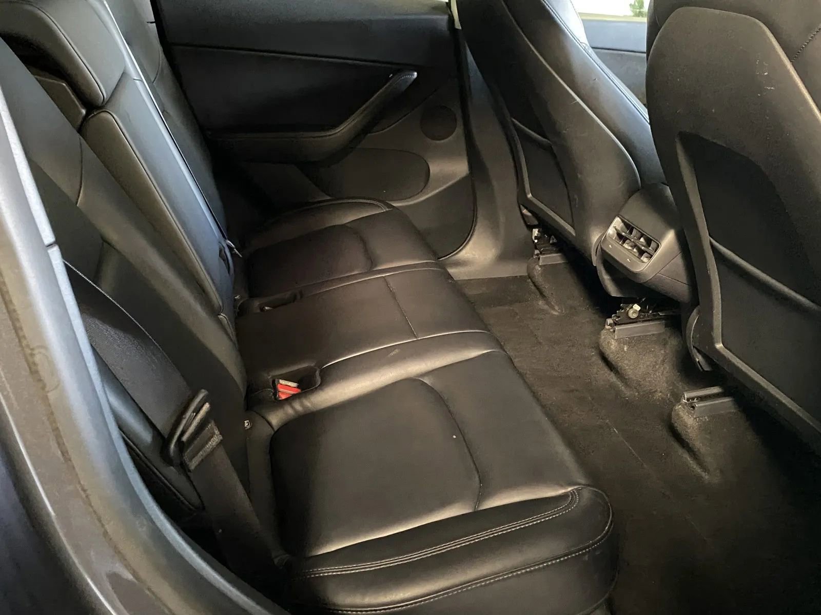 Used 2021 Tesla Model Y Long Range image 7