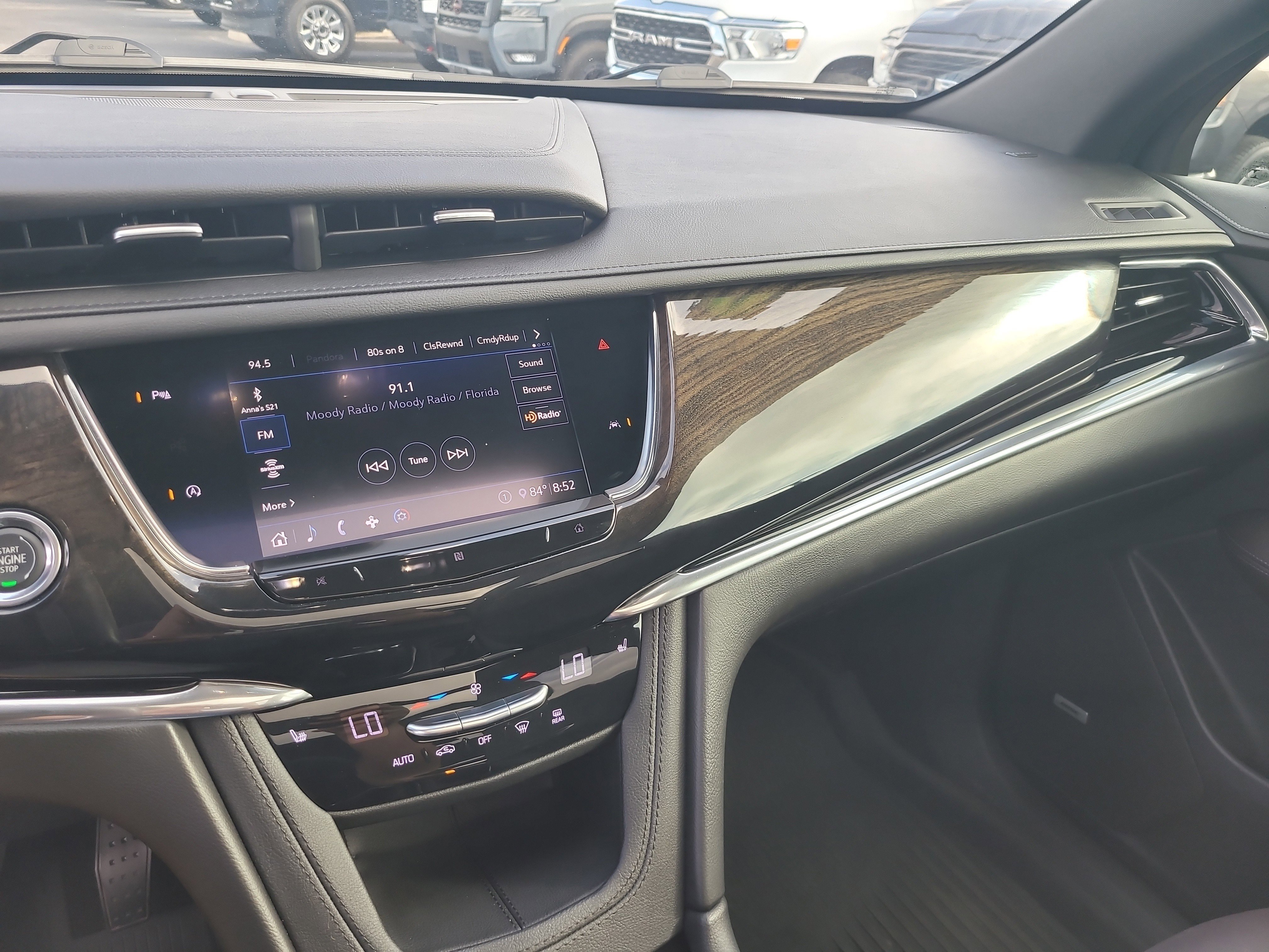Used 2020 Cadillac XT6 Premium Luxury FWD image 22