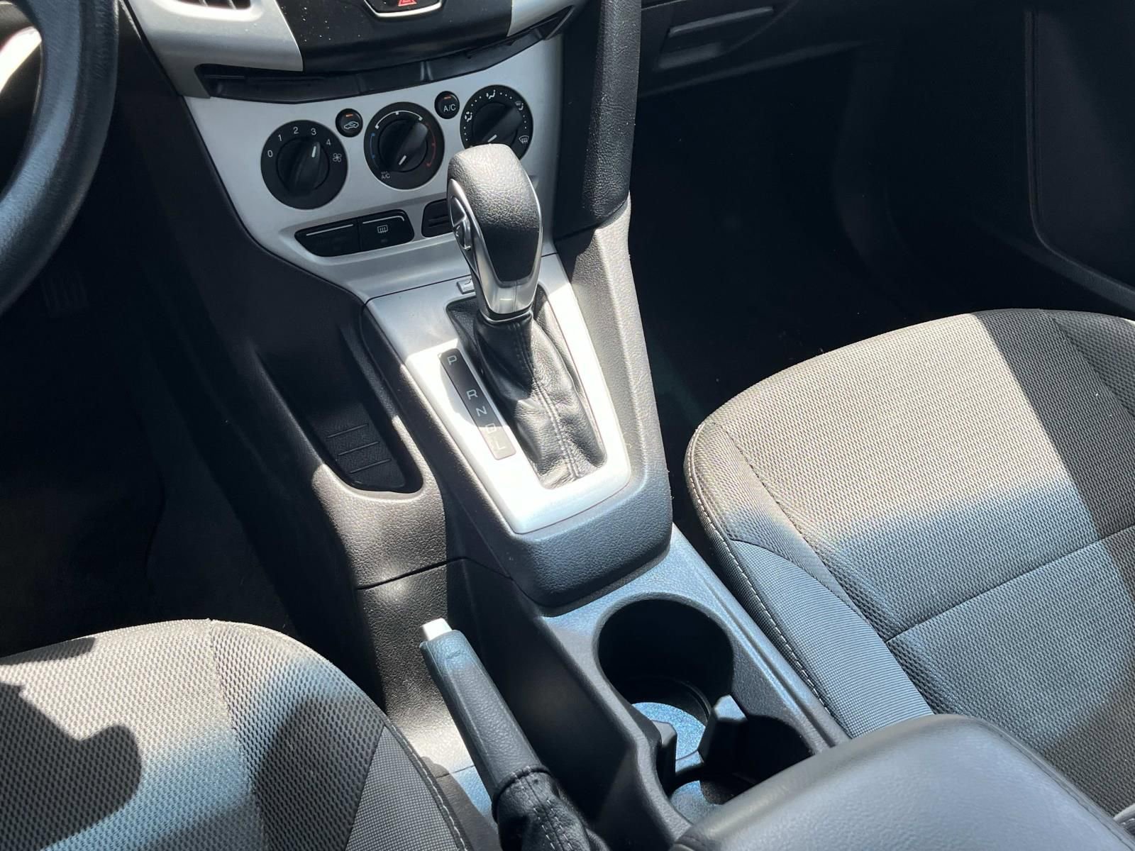 Used 2013 Ford Focus SE FWD image 15