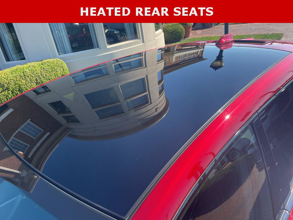 Used 2025 Cadillac Optiq Sport 2 w/ LPO, Floor Liner Package AWD/4WD image 12