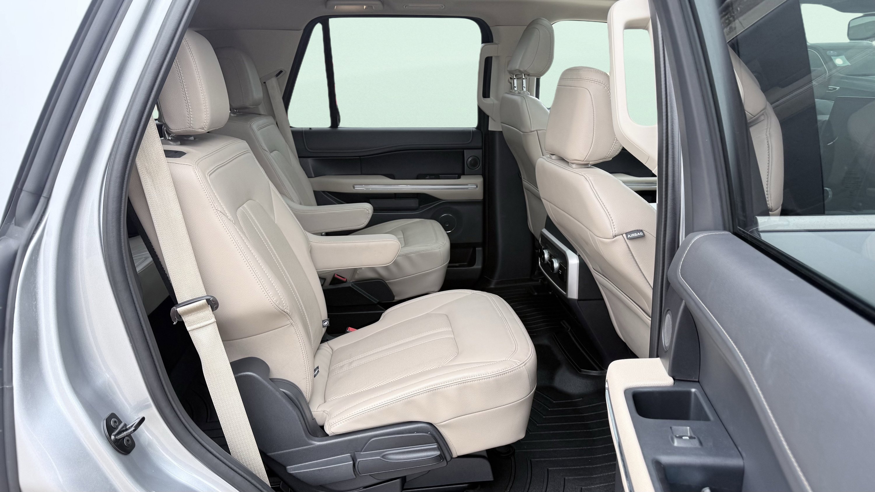 Used 2023 Ford Expedition Limited RWD image 43